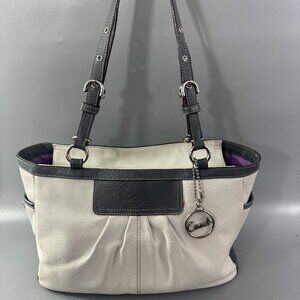 Authentic Coach F13759 White/Gray Leather Shoulder Bag